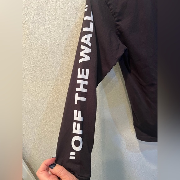 Vans T-Shirt, Boys size small - Picture 3 of 4